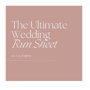 Może przedstawiać: Jasnoróżowe tło z białym tekstem, który brzmi "The Ultimate Wedding Run Sheet" i "Ella & Harper" mniejszą czcionką.