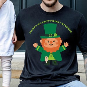 St. Patrick's Day Leprechaun Ostomy Awareness Shirt. Medical Health Support tee for Ostomates, For those with colostomy, ileostomy, urostomy