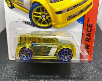 2005 Jada 1:64 Yellow Scion Xb – Release Series 2.0 Diecast