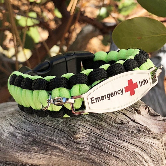 paracord safety bracelet