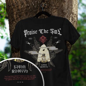 Praise The Fool Unisex T-shirt, Lord Of The Mysteries Shirt, Klein Moretti Tee, Lotm merch, Light Novel T shirt, Anime / Donghua, Gift for x image 4
