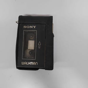Sony WM-3 Walkman Vintage Cassette Player Poor Condition For Parts Only Collectible Audio Tech