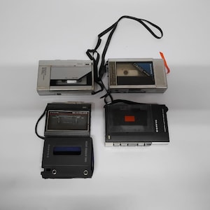 Sanyo Cassette Player Set (Non-Working): Retro Home Decor Display Collectibles