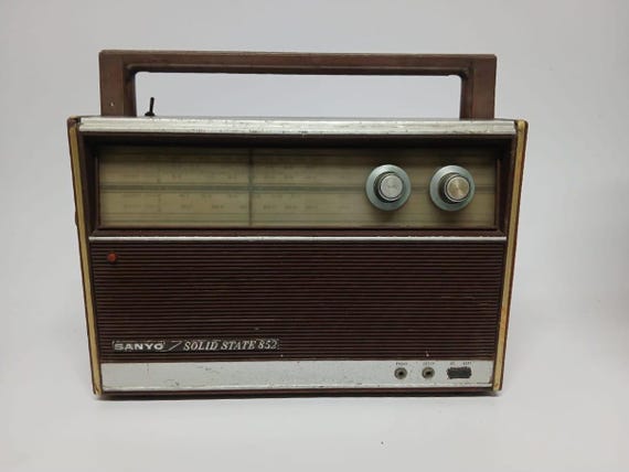 Sanyo 11XA-852 Vintage Radio Japan – Non-working Transistor