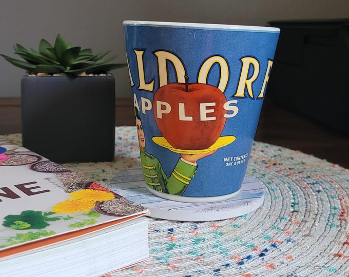 Vintage Mug - Waldorf - Apples - Oneida - Coffee - Tea - Vintage - Retro