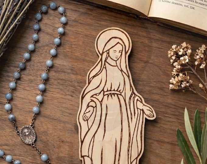 Virgin Mary Handheld Shrine – 3" Engraved Basswood Prayer Disc, Catholic Comfort Token