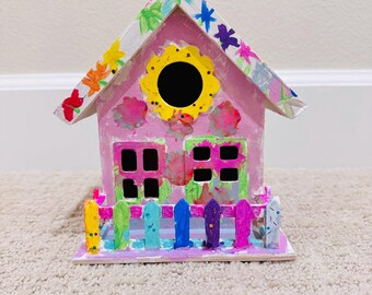 Cottage arc-en-ciel - Petite décoration de maison en bois peinte à la main - Collecte de fonds pour le projet de la classe de ma fille