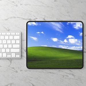 Windows XP Mouse Pad: Retro Gaming Desk Mat