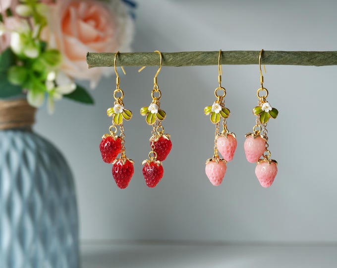 Handmade Resin Strawberry Drop Earrings – Cute Fruit Jewelry Gift for Her