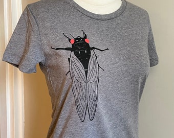 Cicada tee Women or Unisex