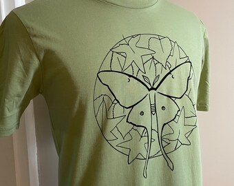 Luna moth organic tee