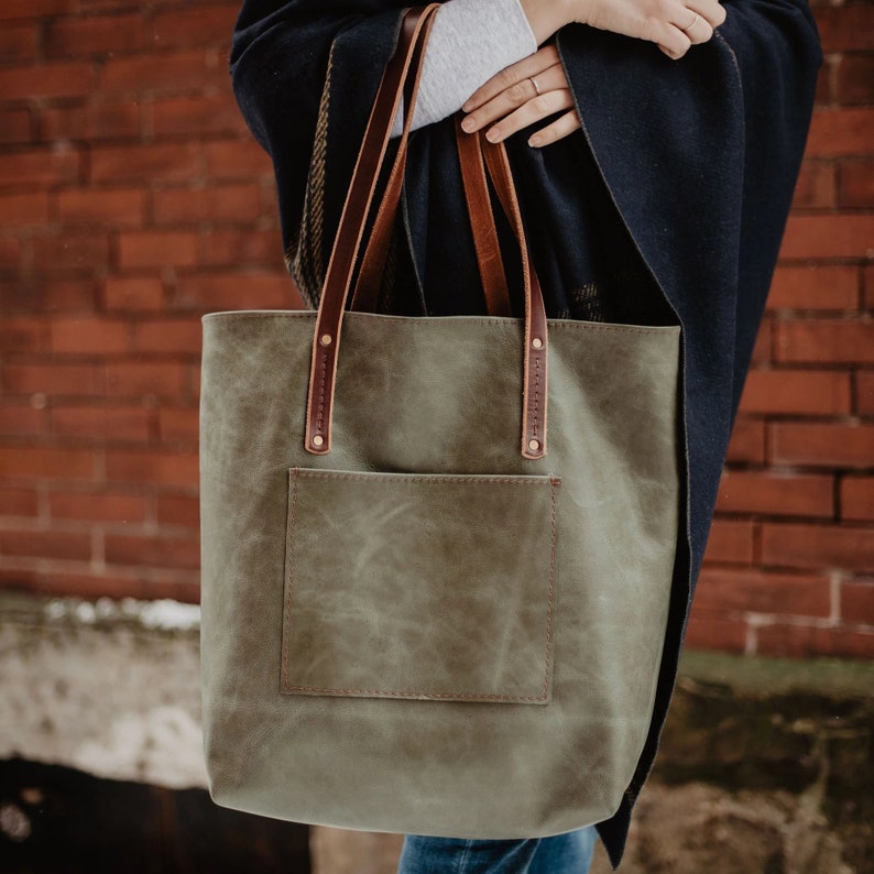 Classic Carryall Tote image 1