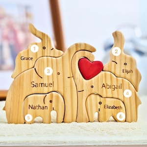 Personalized 2-10 Wooden Elephant Family Puzzle, Engraved Family Name Puzzle, Animal Family Puzzle, Elephant Desk Ornaments, Family Gift