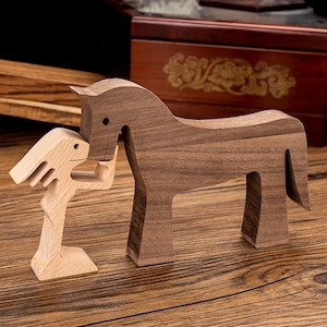 Talla de madera personalizada de mujer y caballo: regalo ecuestre