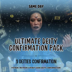 Op de afbeelding: Een persoon met donker haar en gezichtsmarkeringen voor een zwarte achtergrond met hemelse illustraties. De tekst luidt: SAME DAY, ULTIMATE DEITY CONFIRMATION PACK, 3 DEITIES CONFIRMATION, PATRON, MATRON & SPIRIT GUIDE DEITY CONFIRMATION.