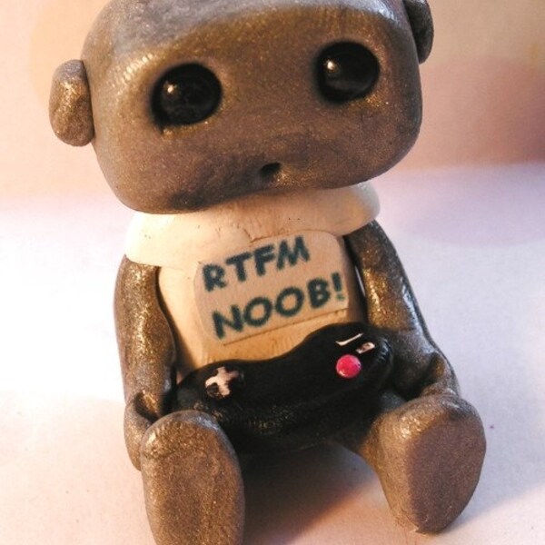 RTFM Noob Gamer Robot