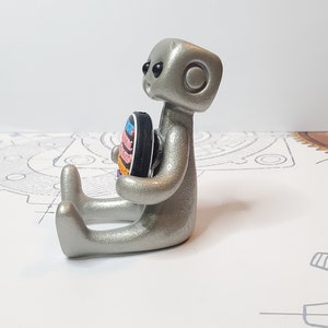 Your Mental Health Matters Robot Figurine Resin Art Toy Kawaii Desk Buddy image 5