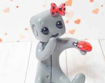 Lady Luck Lady Bug Robot Resin Art Toy Figure Kawaii Desk Friend Gift