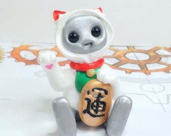 Maneki Neko Robot (White) Resin Art Toy Figure Kawaii Desk Friend Gift