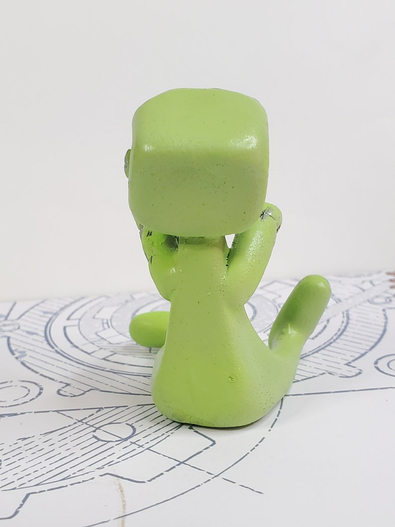 Zombie Robot Figure Green Resin Art Toy Kawaii Desk Friend Gift image 6