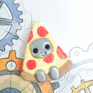 Pizza Robot Magnet Figurine image 5
