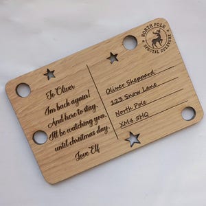 Cartão postal personalizado de elfo de madeira - Entrega especial no Pólo Norte