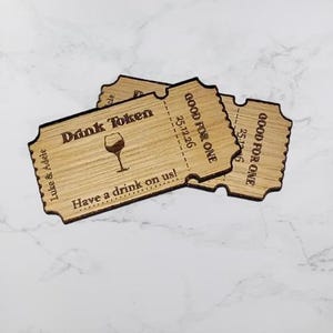 Ficha de bebida personalizada, ticket, recuerdo de boda, idea para guardar la fecha.