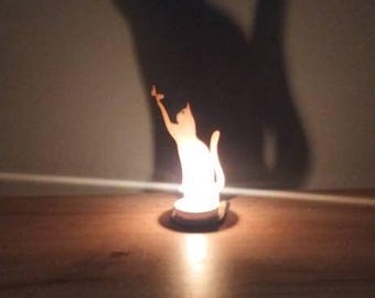 Houten led-theelichthouder kat: vlinderschaduwkaars