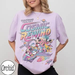 Retro 80-tals Guardians of the Galaxy Cosmic Rewind-tröja, Musse Pigg och vänner Disney Ride-tröja, matchande familjetröjor med Walt Disney World-resa 2026 Orchid
