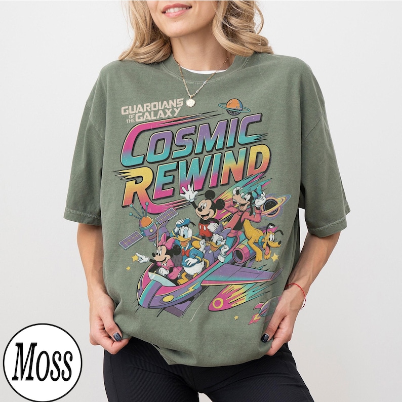 Retro 80-tals Guardians of the Galaxy Cosmic Rewind-tröja, Musse Pigg och vänner Disney Ride-tröja, matchande familjetröjor med Walt Disney World-resa 2026 Moss/Military Green