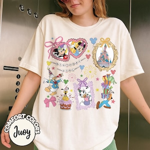 Disney-tröja för vintagefödelsedagsflicka, Musse Pigg och vänner-festtröja, t-shirt med slottsballonger och tårta, t-shirt med magiska festgåvor i komfortfärger