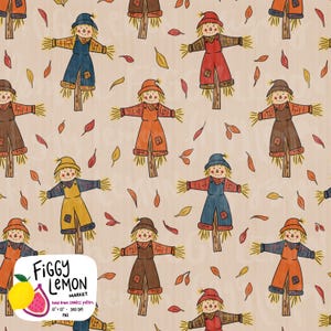Puede incluir: Patrón sin costuras con espantapájaros dibujados a mano en varios colores, incluyendo naranja, marrón, azul y amarillo, con hojas de otoño dispersas sobre un fondo beige claro. El patrón incluye el texto "Figgy Lemon Market" y detalles del producto.