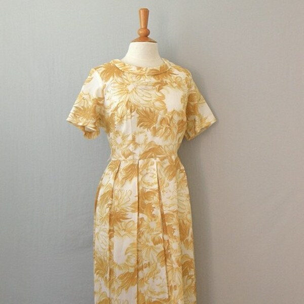 Vintage 1960s Golden Floral Day Dress