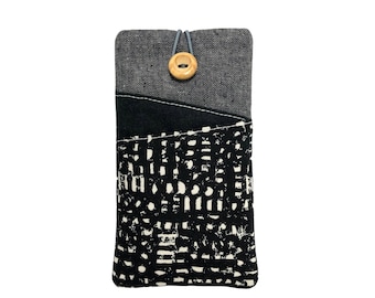 Black Padded Phone Pouch, iPhone 14 Sleeve, Monochrome Fabric Mobile Cover, Galaxy S23 Ultra, Custom Sizes