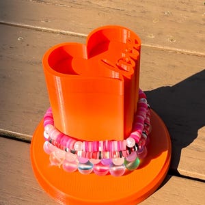 Orange Gradient &quot;LOVE&quot; Bracelet Holder – Friendship Bracelet Display Stand – Jewelry Organizer