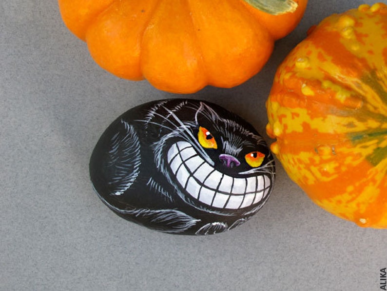 Halloween Black Cat Hand Painted rock Painted stone decoration image 2