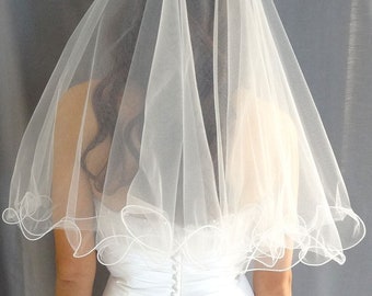 Wedding Veil with Curly Edge Trim, 2-Tier Bridal Veil
