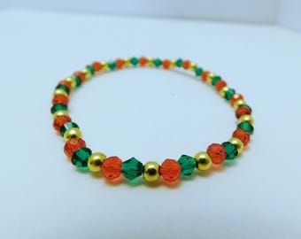 Red And Green Christmas Beaded Stretch Bracelet, Holiday Jewelry, Gift For Her, Christmas, Birthday, Unisex