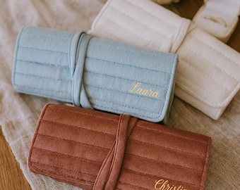 Rouleau de bijoux en velours personnalisé Rouleau de bijoux de voyage personnalisé Cadeau de Noël pour maman Rouleau de bijoux monogramme Cadeau de demoiselle d'honneur pour elle Cadeau de la mariée