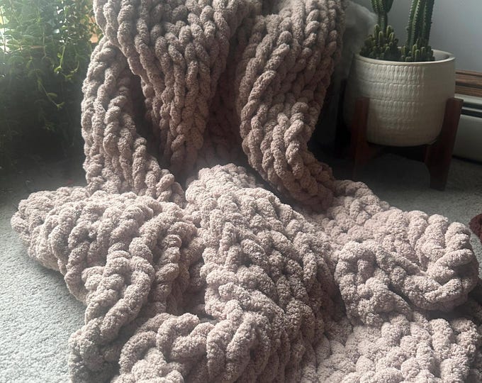 Handmade Chunky Chenille Soft Knit Blanket - Multiple Sizes and Colors - Forest Green, White, Truffle, Wine, Dark Gray, & Dark Coffee