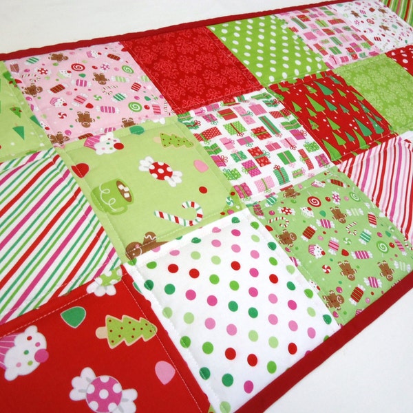 Christmas Table Runner-Traditional Modern Quilted Table Runner-Christmas Table Runner-Christmas Candy-Homemade Table Topper-Red Green White