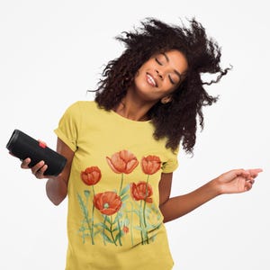 Poppy Flower Women&#39;s T-Shirt | Botanical Tee for Nature Lovers | Spring Fashion Gift | Art Inspired Casual Wear