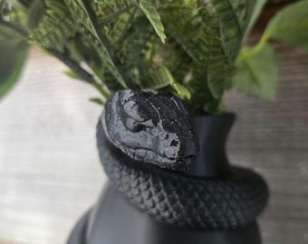 Black Serpent Vase: 3D Printed Snake Decor