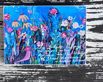 Imán con diseño floral de pájaros caprichosos, reproducción de una cita de Eleanor Roosevelt.