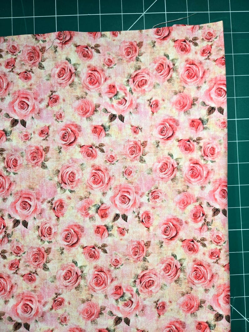 SEW Shabby Chic Roses Fabric: QT Fabrics Cotton Quilting Material ...