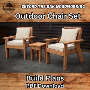 Może przedstawiać: Rustykalny drewniany szyld z napisem "Welcome to our home" w białych literach. Szyld ma postarzaną powierzchnię i prosty, zapraszający design, idealny na ganek lub do wejścia.