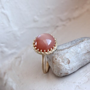 Peach Moonstone Crown Engagement Ring Romantic 14K Yellow Gold Bridal Setting Dusky Antique Rose Pink Round Cabochon Band Peach Princess image 2