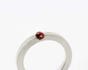 Modern Reddish Garnet Silver Band Genuine Gemstone Pinched Set Cabochon Ring January Birthstone Simple Gift Idea Wife Girlfriend - Rotpunkt