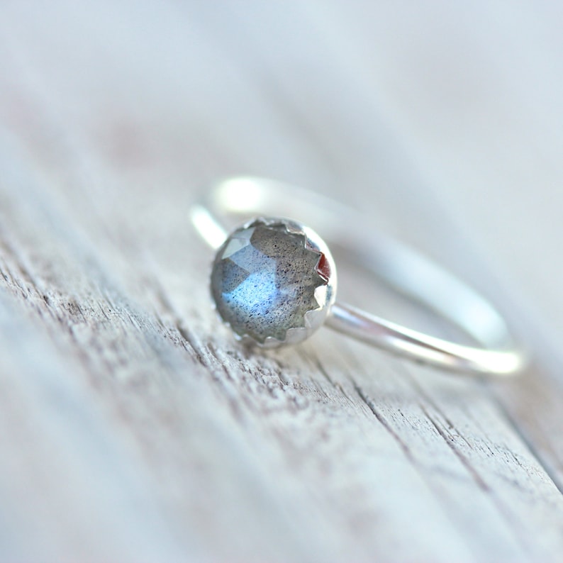 Delicate Rose Cut Labradorite Silver Ring Cute Blue Gray Simple Scalloped Bezel Boho Multicolor Iridescent Gemstone Gift For Her Sky Berry image 2