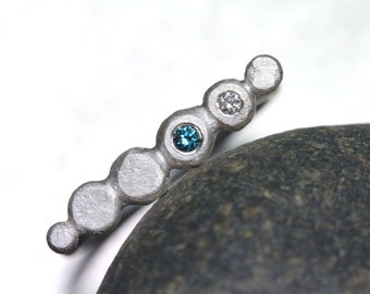 Delicate Blue White Diamond Pebble Ring Silver Teal Zen Serene Beach Walk Skipping Pebbles Boho Minimalistic Calming Design - Kieselsteine